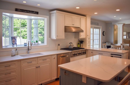 Dennis House | Modern upscale 5 bedroom home, close to Mayflower Beach!