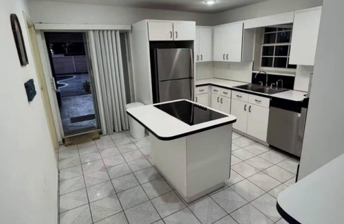 The Roads House | Modest, Simple house in Brickell/Miami with PRIVATE POOL