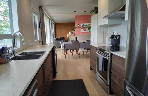 Okanagan-Similkameen Bed & Breakfast | Modesta Winery Guest House