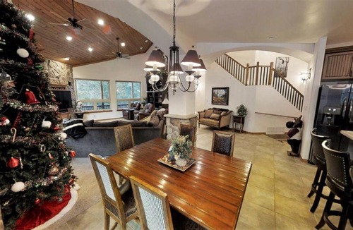 Red River House | Moon River