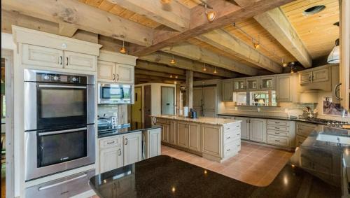 Rotterdam Junction Villa | Moonrise Rest A Historic Mohawk Valley Retreat