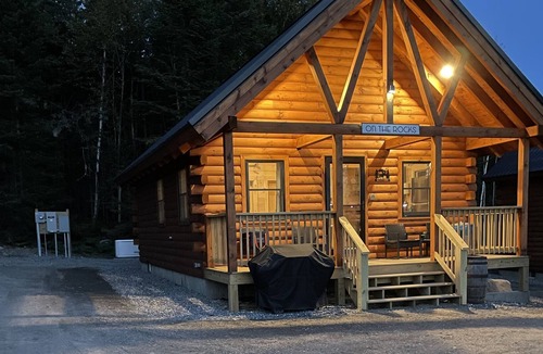 Pittsburg Cabin | Moose Alley Cabin On The Rocks in Pittsburg New Hampshire. New for 2022