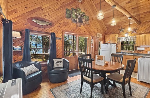 Rockwood Cabin | Moosewood (Tomhegan Direct Lake Access)