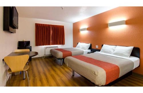Kerrobert Hotel | Motel 6 Kerrobert, SK