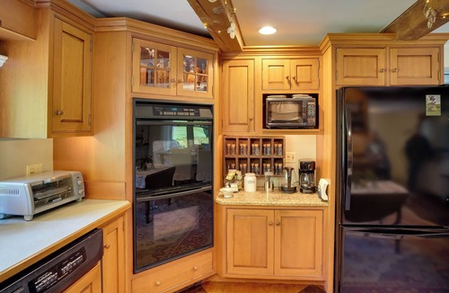 Hawley Cottage | Mountain Biking Hub: 5 Mi to Berkshire East!