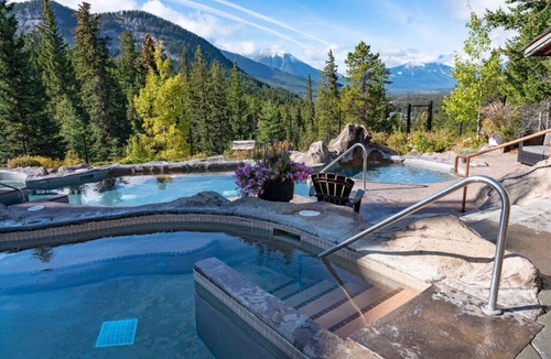 Banff Condo | Mountain Getaway | Great Location/Hot Pools Access