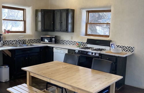 Glenwood Springs Apartment | Mountain Retreat Minutes From Sunlight Ski Area