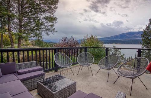 East Kootenay House | Mountain Retreat, Panoramic Lake Views
