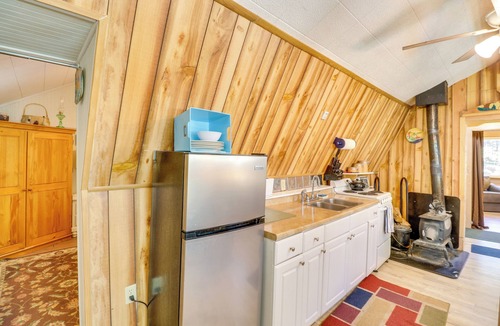 Jemez Springs Cabin | Mountain-Side Getaway w/Grill in Jemez Springs!