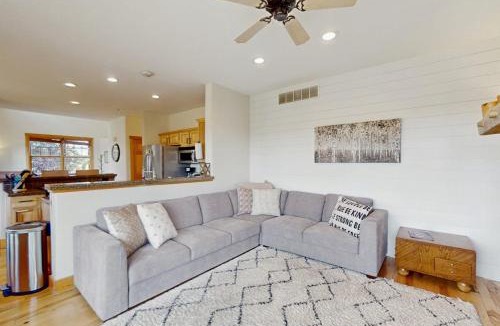 Grand Elk Ranch House | Mountain Sky Retreat
