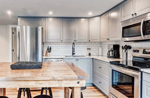 Canmore Villa | Mountain Townhouse with Heated Pool & Free Pass