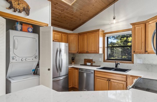 Estes Park Cabin | Mountain View Escape