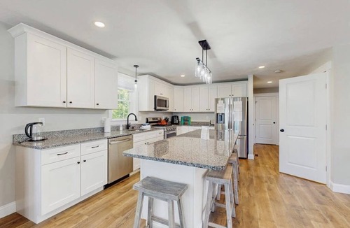 Intervale House | Mountain view home centrally located: All season outdoor entertainment