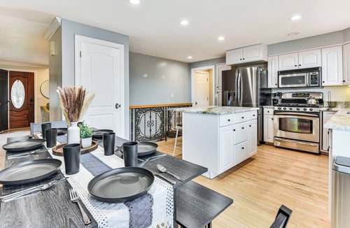 Centerville House | Mountain-View Retreat w/Hot Tub in Centerville!