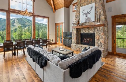 Winter Park House | Mountain Villa 510 Next To WP Resort I Private Hot Tub I Great Views I Activity Program