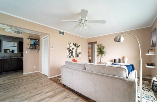 Highland Heights House | Move-in ready | In the Heart of Mayfield Heights