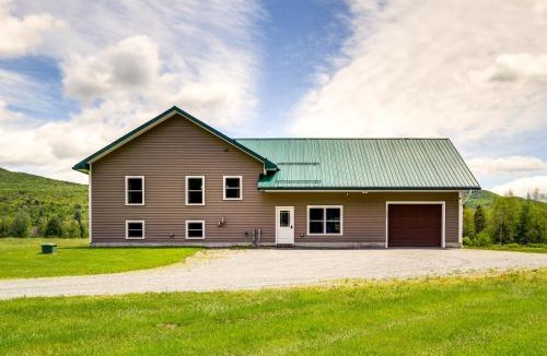 Montgomery Center House | Mtn-View Home 6 Mi to Jay Peak Resort: Fish & Hike