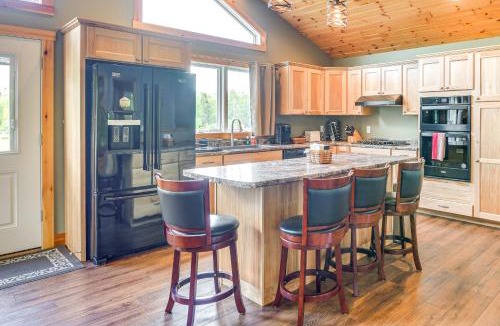 Montgomery Center House | Mtn-View Home 6 Mi to Jay Peak Resort: Fish & Hike