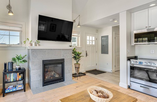 Thornton Cottage | Mtn Views + Resort Perks: Cozy Cottage in Thornton