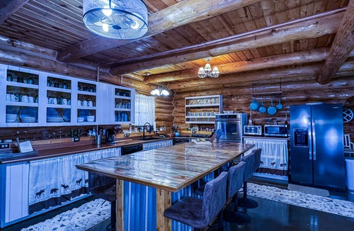 Hot Springs Cabin | Mule Deer Ridge At Seven Sisters