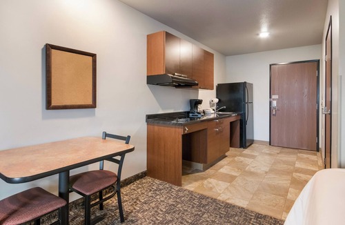 Cheyenne Hotel | My Place Hotel - Cheyenne, WY