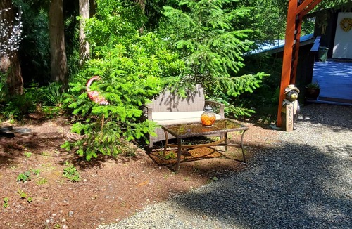 Regional District of Nanaimo Cottage | nature loft on 10 acreas