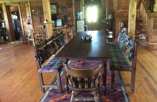 Town of White Creek House | Nature Lovers Paradise Converted Barn