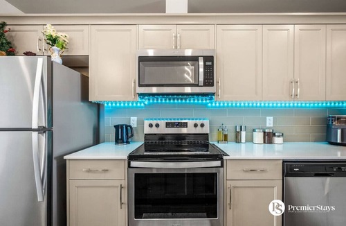 Calgary House | Near Airport » Family Friendly » King Bed