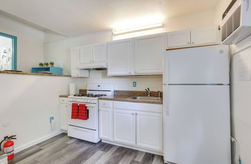 Royal Poinciana Cottage | Near Haulover Park: Hollywood Cottage w/Yard!