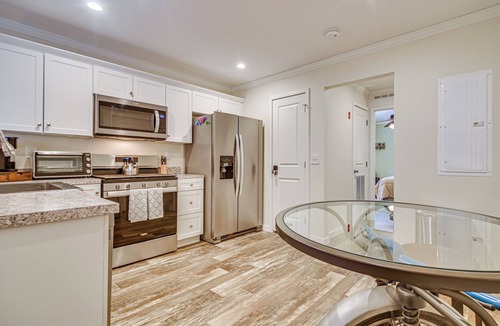 East Burke Cottage | Near Trails & Vast Access! Modern Burke Home Base