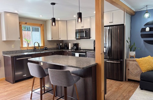 Bethel House | Nearby River Floating, Mtn Biking - with Fire Pit, and Dog Friendly
