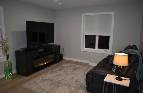 Medicine Hat Apartment | New! 2 Bedroom Ground Floor Unit With Parking, Separate Entrance. Full kitchen.