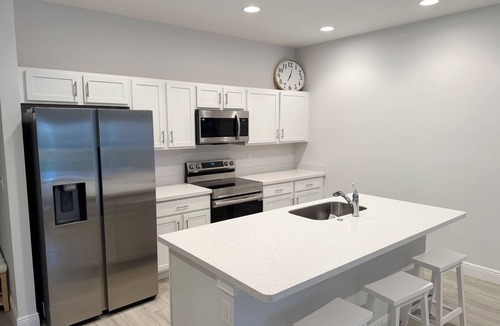 Florida Ridge House | NEW 3-bedroom house with AC in Vero Beach—13 min to beach!