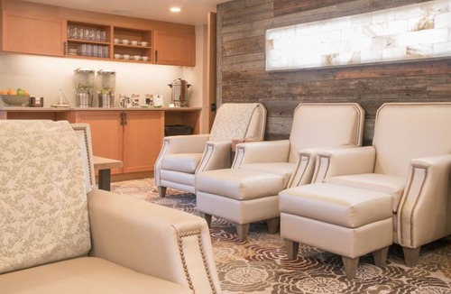 Banff Condo | New Banff Apartment | 1 Minute from the Centre!