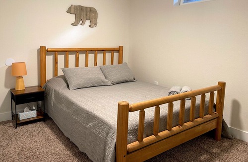 Twin Lakes House | NEW Beautiful 4BR Home in Denver