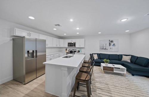 West Palm Beach House | *New Construction Home* 10 to Beach 5 to Downtown