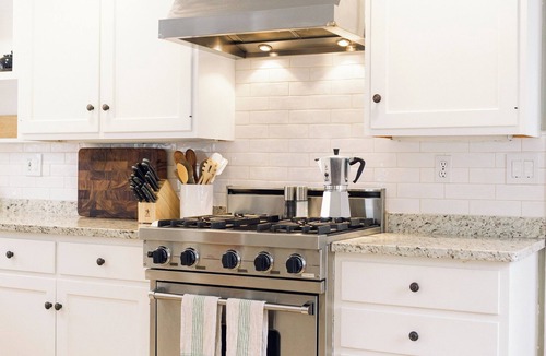 Camden House | NEW! Greek Revival Retreat - Walk to Harbor, Viking Kitchen, Fireplace, Sunroom