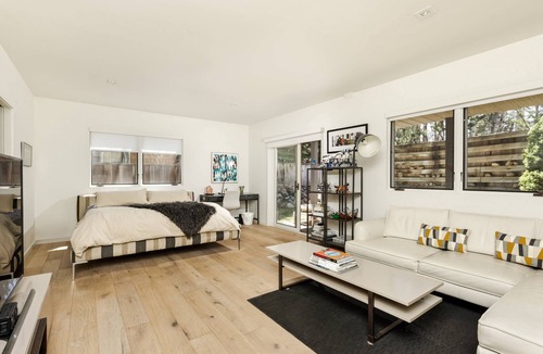 Aspen House | New Listing! Luxury Aspen Home - 1 Mile To Shops/Restaurants. Chef's Kitchen, Balcony, Garage, Grill