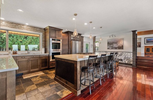 Central Okanagan House | NEW LISTING Panoramic lake/mountain view, 4BR, 2Bth, Heated 20'x40' Private Pool