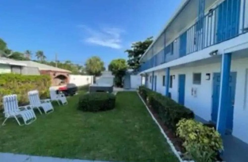 Singer Island Condo | New Listing: Steps-Beach, Snorkeling, Grill, Pet Friendly, Beach Gear!