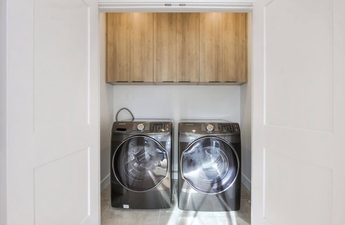 West Edmonton House | NEW LUXURY TOWNHOME UNIT 29