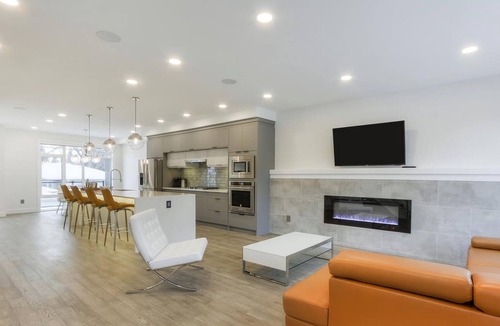 West Edmonton House | NEW LUXURY TOWNHOME UNIT 25