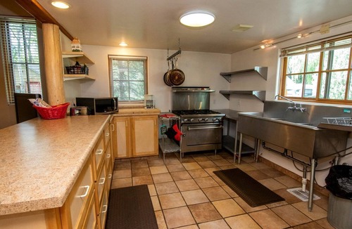 Pecos Cabin | New Mexico Glamping Paradise: Riverfront Rental for the Ultimate Retreat