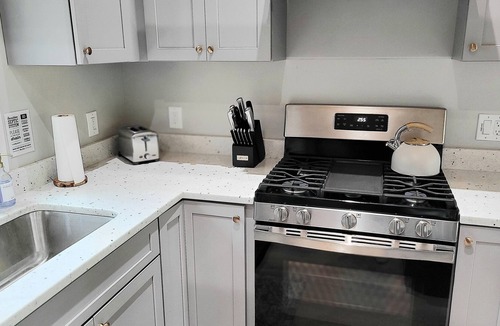 Bartlett House | NEW Modern home at Ledges at Attitash w/ Hot Tub & Mountain Views and many more!