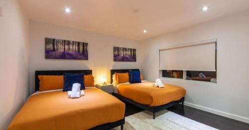 Golden Glades Villa | New Oasis Waterfront & Sand Terrace THG