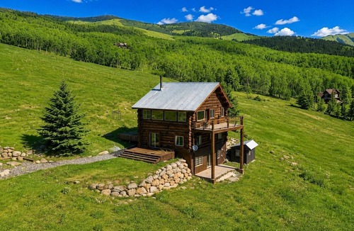 Crested Butte House | NEW! Private Mountain Cabin on 35 Acres - Endless Views