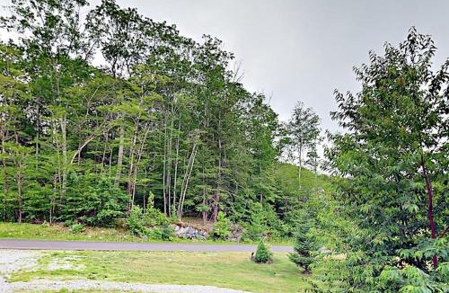 Edgecomb House | New Riverfront Condo in Sheepscot Harbour - Walk to Famed Seafood Eatery