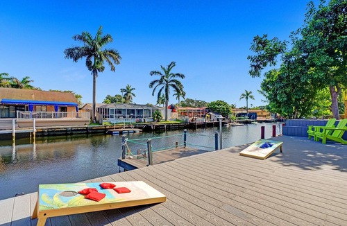 North Central Hollywood House | NEW! Spacious Relaxing Home With Boat Dock