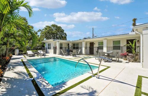 El Cid Apartment | New Studio Apartment w Kitchen - A