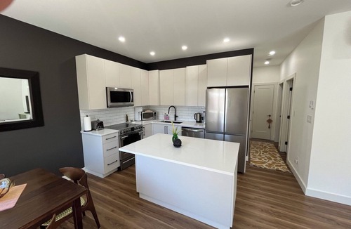 Okanagan-Similkameen House | New & Stylish Carriage House in the Heart of town!